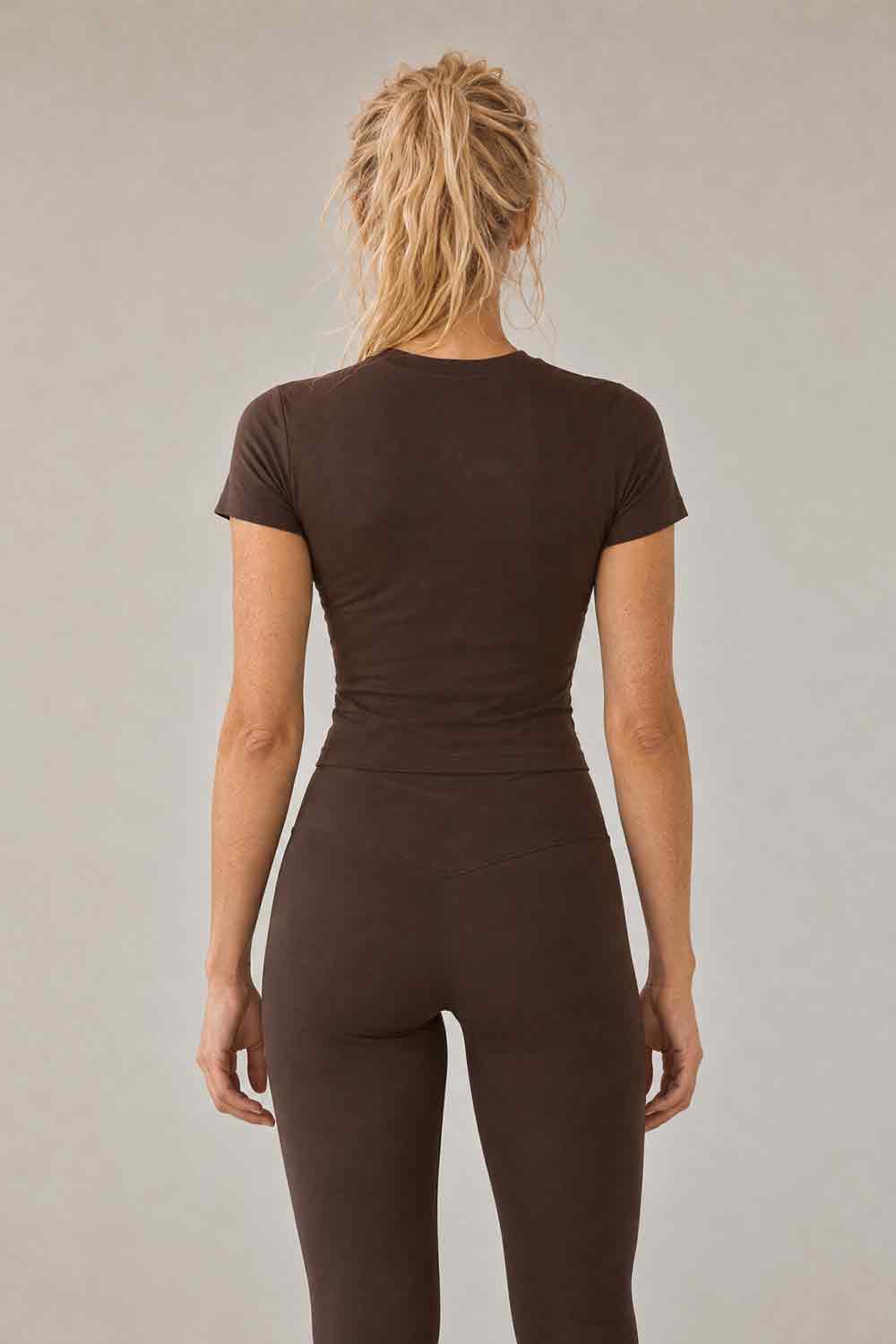 Form Luxe Sports Tee - Chocolate