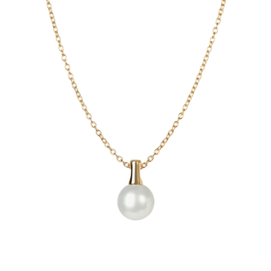 Pearl necklace with gold chain on a white background