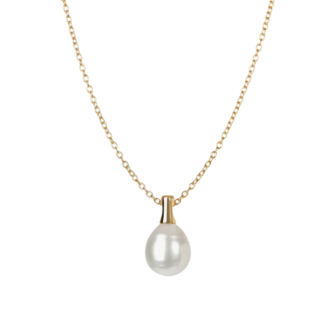 Pearl necklace with gold chain on a white background